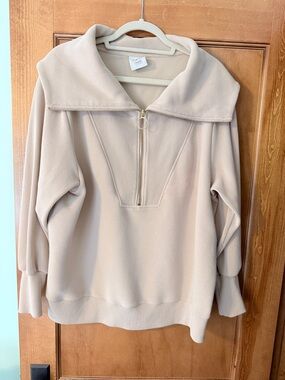 Varley Vine Half-Zip Pullover in Cream, like new!